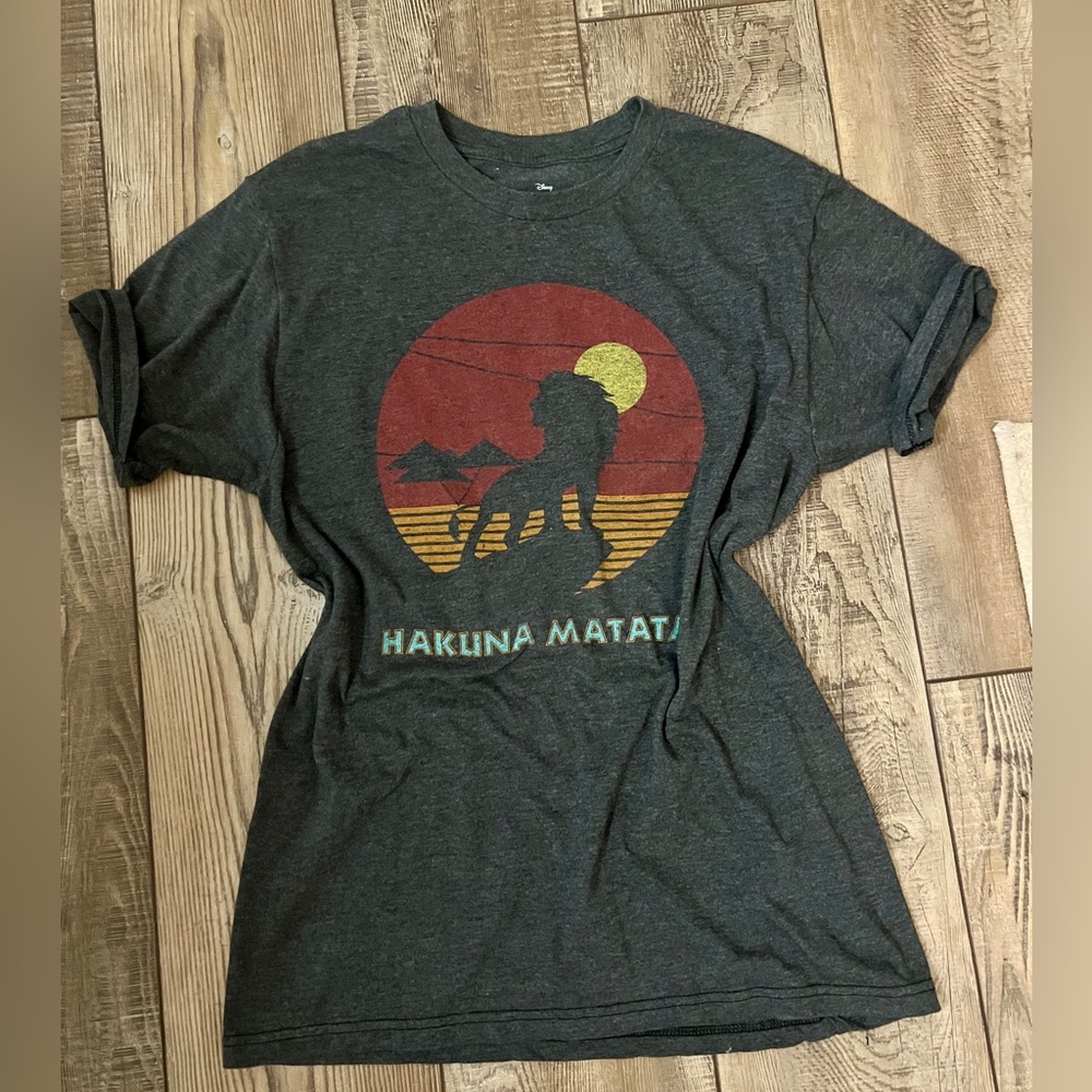 Disney The Lion King Unisex Gray Heather Hakuna Matata T-Shirt - Size Medium